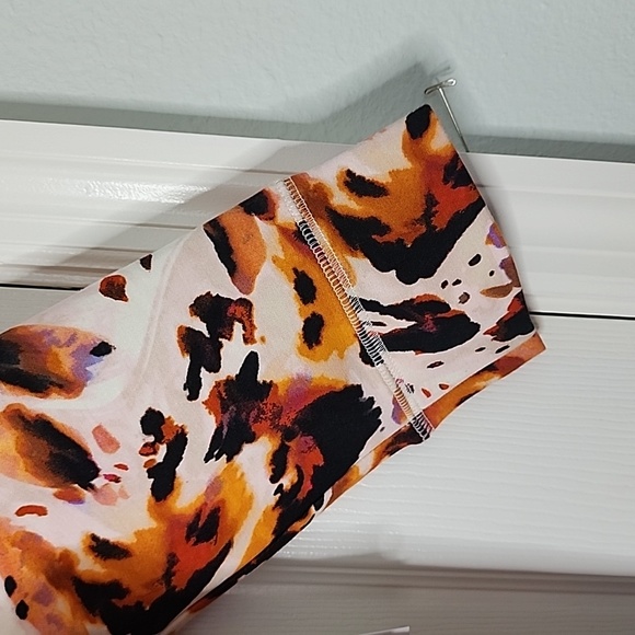 PLUS SIZE WESTBOUND WOMAN'S TOP - Picture 3 of 10